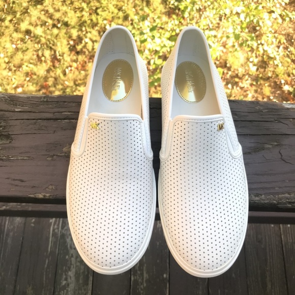 Michael Kors Shoes - Michael Kors Boerum White leather Sneakers Sz 10